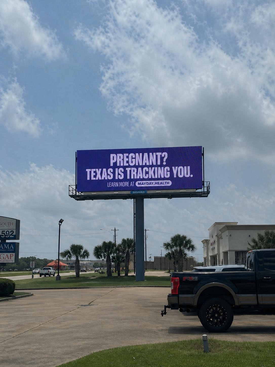 "We Want Texans to Know Their Rights": Q&A with Mayday Health on the Impact of Surveillance on Abortion Care