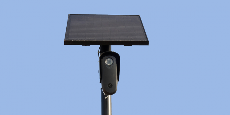 A flock camera on a pole